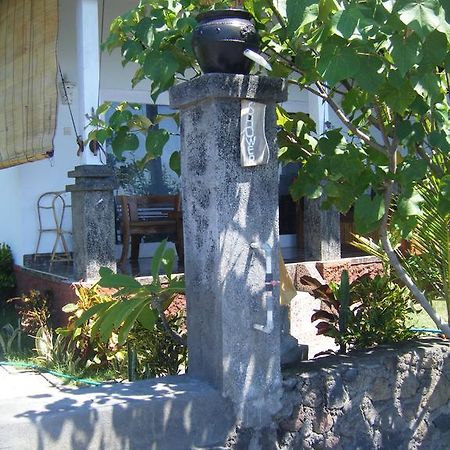 Alur Beach Homestay 아메드 외부 사진