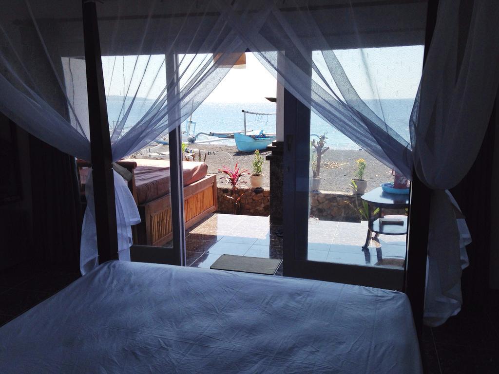 Alur Beach Homestay 아메드 외부 사진
