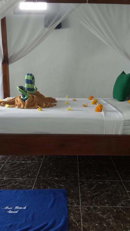 Alur Beach Homestay 아메드 외부 사진