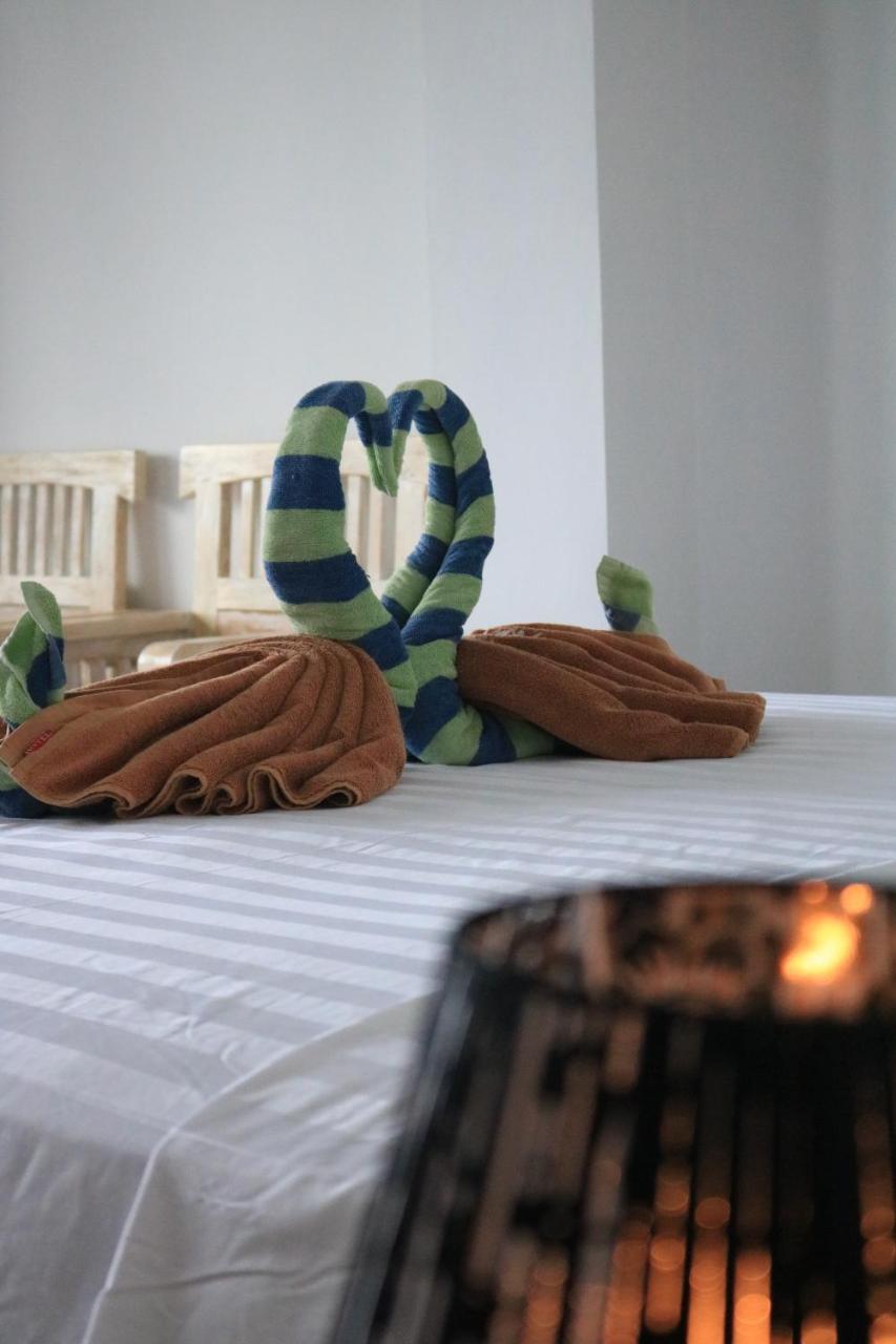 Alur Beach Homestay 아메드 외부 사진